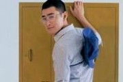 娱乐吃瓜小男孩是谁啊视频,网络红人背后的故事